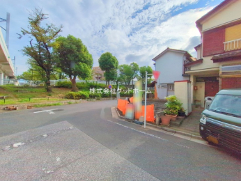 nynʐ^@-